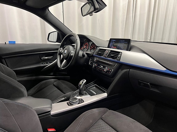 BMW 320d 27 of 30
