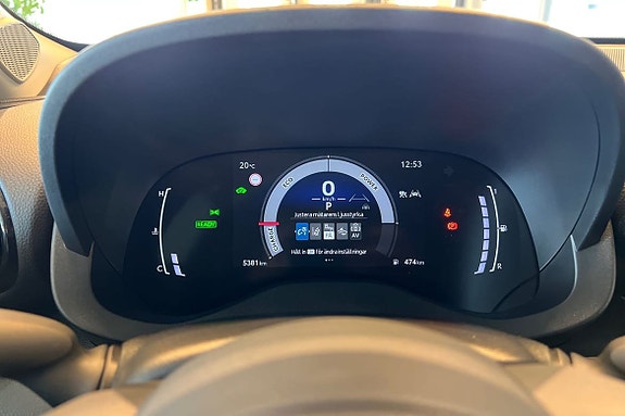 Toyota Yaris 19 of 21
