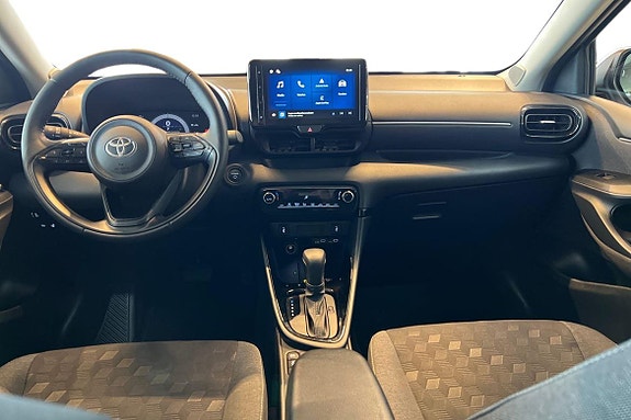 Toyota Yaris 14 of 21