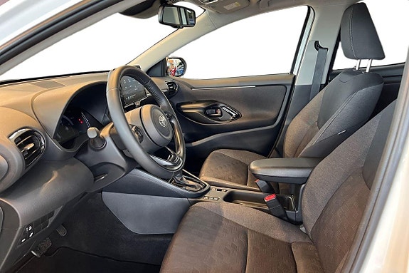 Toyota Yaris 12 of 21
