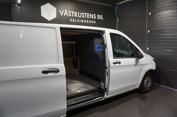 Mercedes-Benz Vito 111 10 of 20