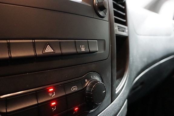 Mercedes-Benz Vito 111 17 of 20