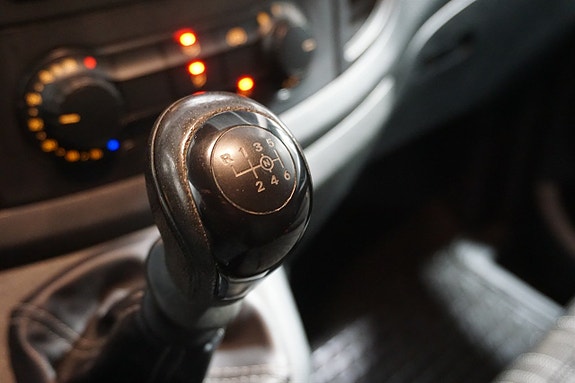 Mercedes-Benz Vito 111 12 of 20