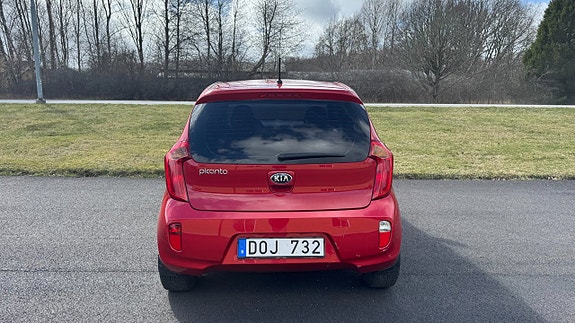 Kia Picanto 6 of 9