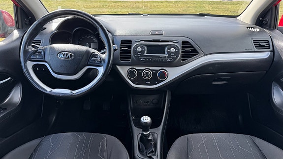 Kia Picanto 8 of 9