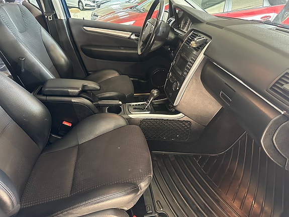 Mercedes-Benz B180 8 of 13
