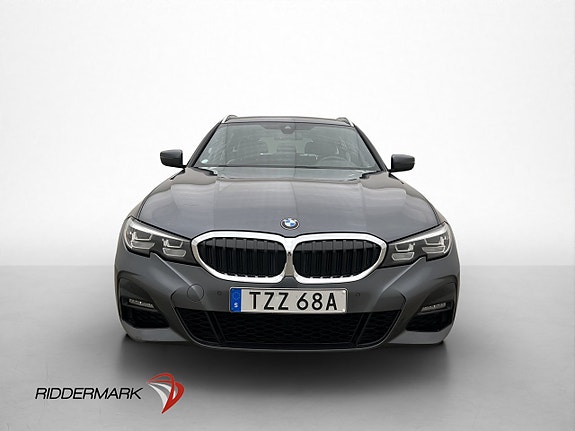 BMW 320 2 of 5