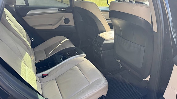 BMW X6 12 of 17