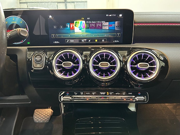 Mercedes-Benz CLA200 d 13 of 20
