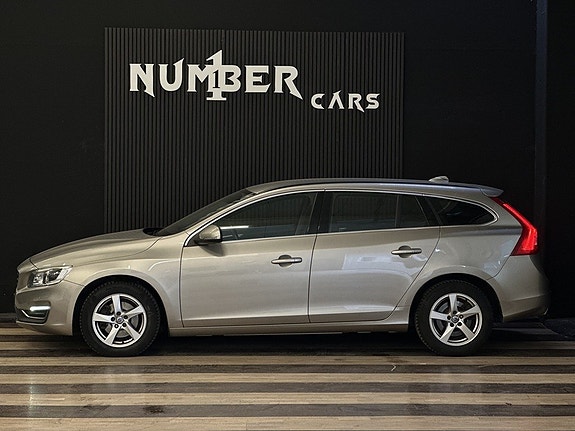 Volvo V60 5 of 27