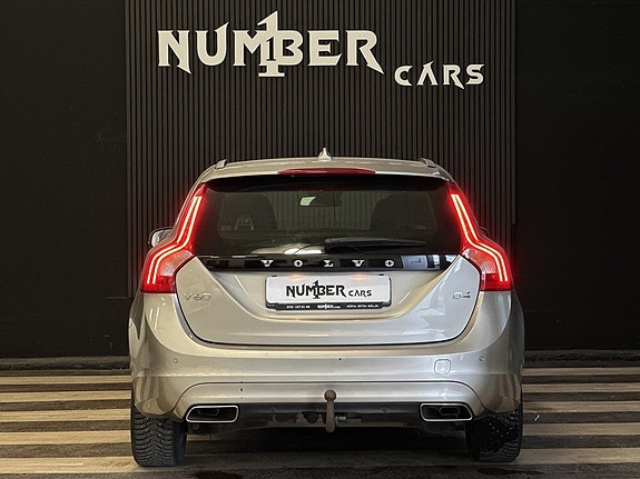 Volvo V60 4 of 27