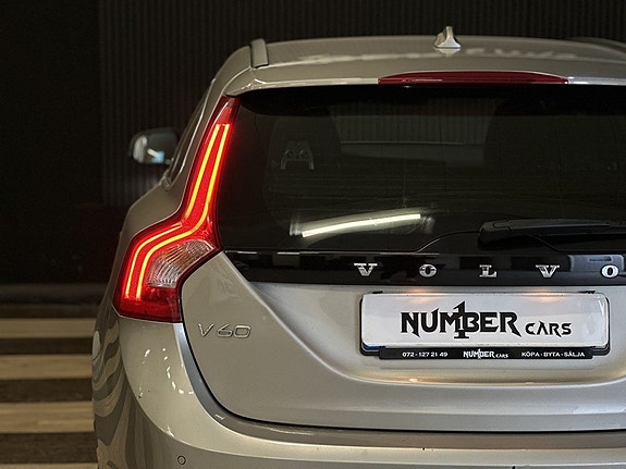 Volvo V60 9 of 27