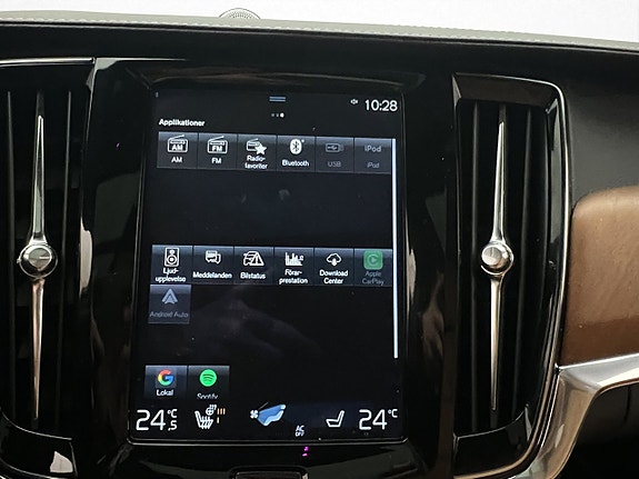 Volvo V90 24 of 30