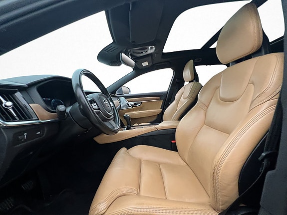 Volvo V90 10 of 30