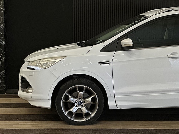 Ford Kuga 7 of 27