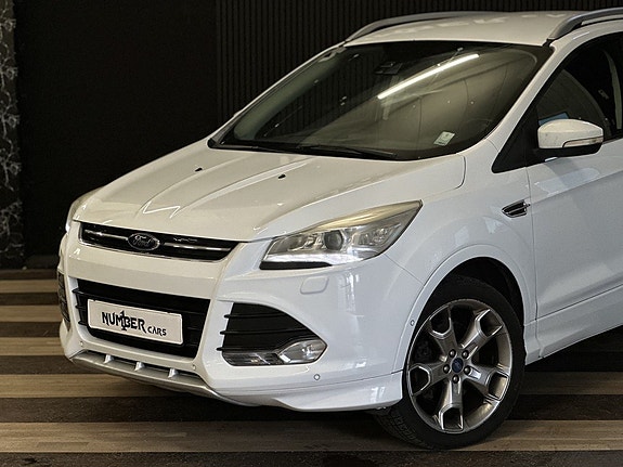 Ford Kuga 3 of 27