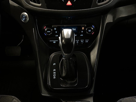 Ford Kuga 24 of 27
