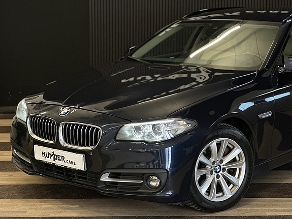 BMW 530d 2 of 5