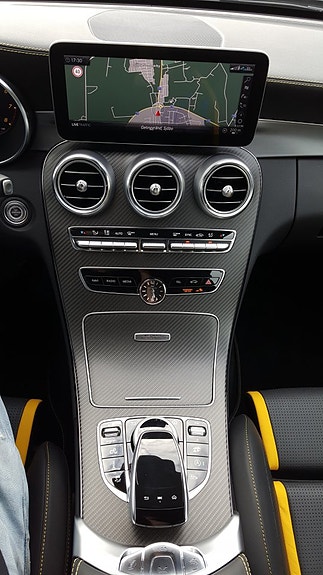 Mercedes-Benz C63 13 of 28