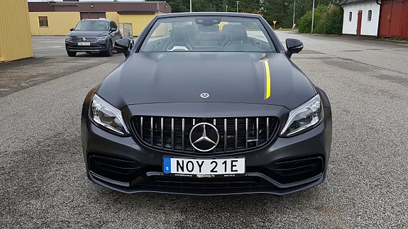 Mercedes-Benz C63 10 of 28