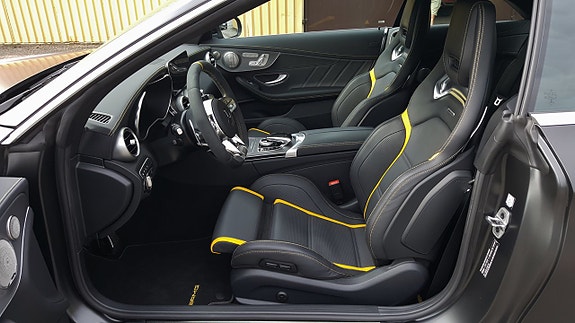 Mercedes-Benz C63 12 of 28