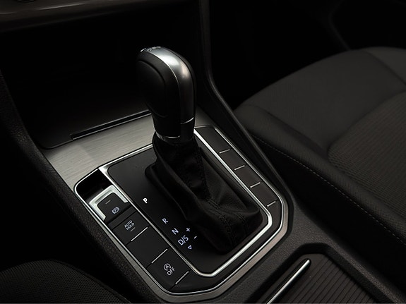 Volkswagen Golf I 17 of 19