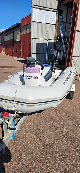 Höstpris! BRIG Falcon 330 Jockey med Mercury 20 HK, reglage, elstart/tilt mm. 2 of 4