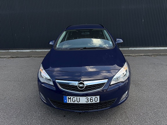 Opel Astra 3 of 5