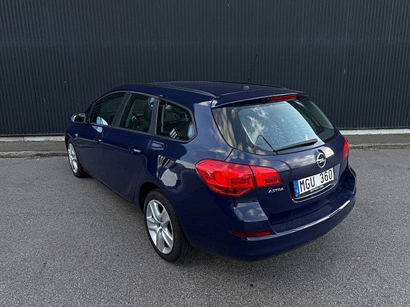 Opel Astra 5 of 5