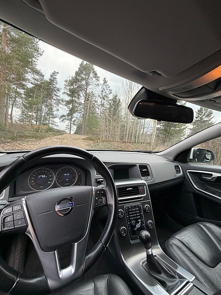 Volvo V60 5 of 5