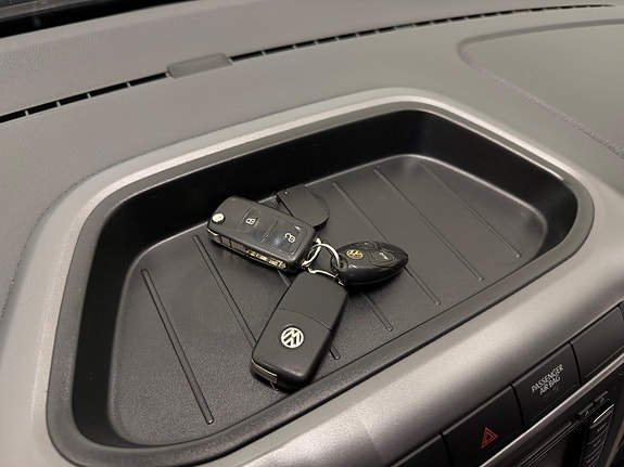 Volkswagen Amarok 21 of 22