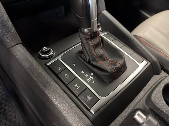 Volkswagen Amarok 17 of 22