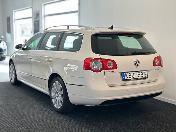 Volkswagen Passat 8 of 23