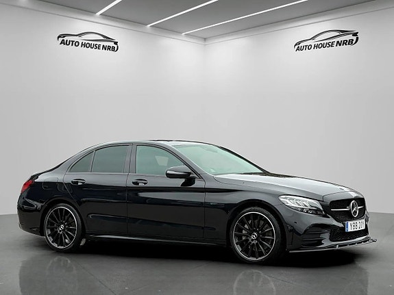Mercedes-Benz C300 e 4 of 5