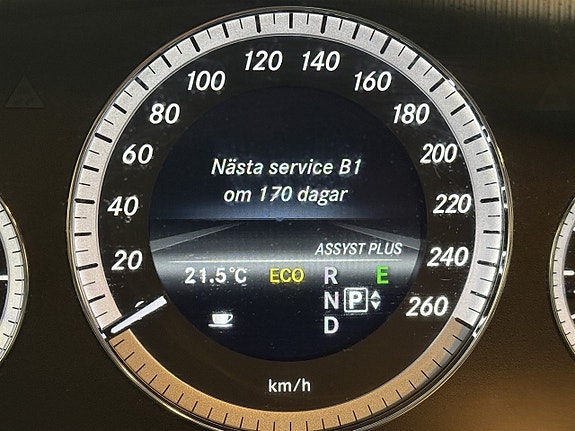 Mercedes-Benz E250 16 of 23