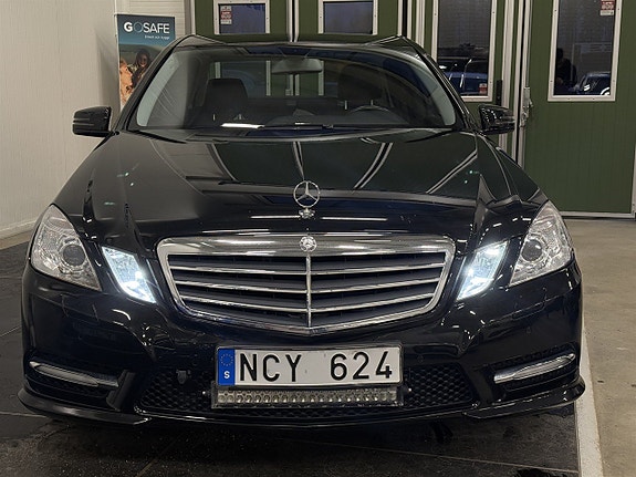 Mercedes-Benz E250 7 of 23