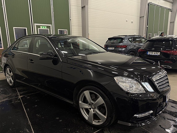Mercedes-Benz E250 6 of 23