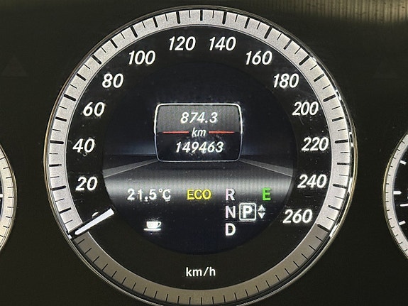 Mercedes-Benz E250 15 of 23
