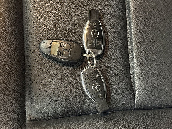 Mercedes-Benz E250 23 of 23