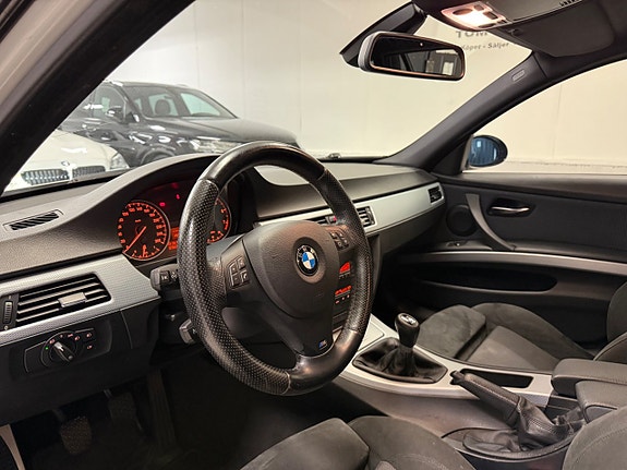 BMW 320 8 of 26