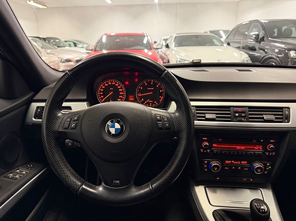 BMW 320 14 of 26