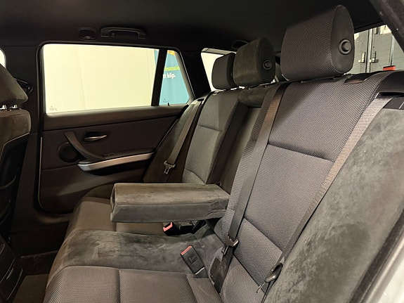 BMW 320 10 of 26