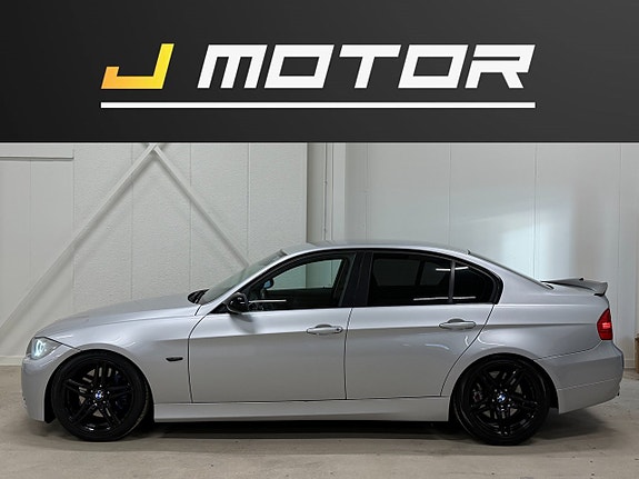 BMW 335i 2 of 5