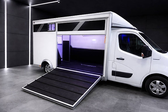 Renault Master 4 of 5