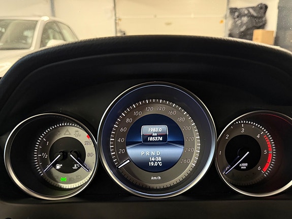 Mercedes-Benz C220 22 of 27