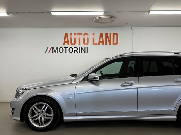 Mercedes-Benz C220 5 of 27