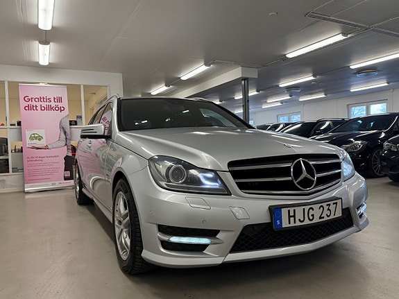 Mercedes-Benz C220 26 of 27
