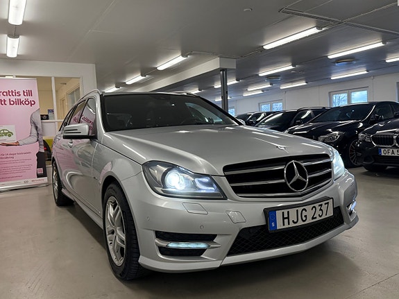 Mercedes-Benz C220 27 of 27
