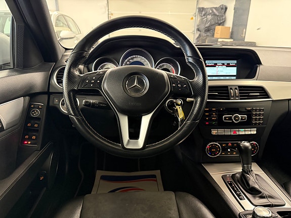 Mercedes-Benz C220 19 of 27