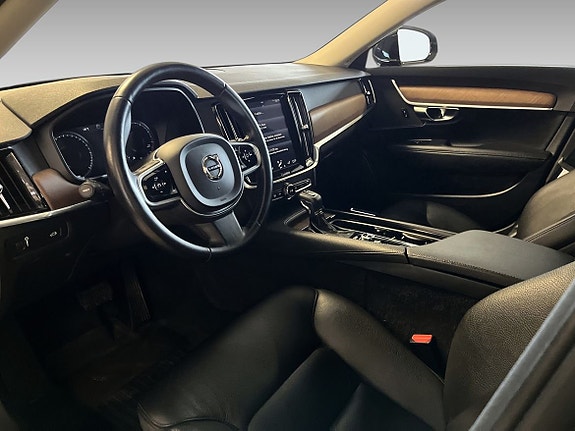 Volvo S90 10 of 19